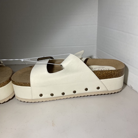Altar'd State Serenna Ivory Platform Sandals Size 7.5 - Picture 5 of 9